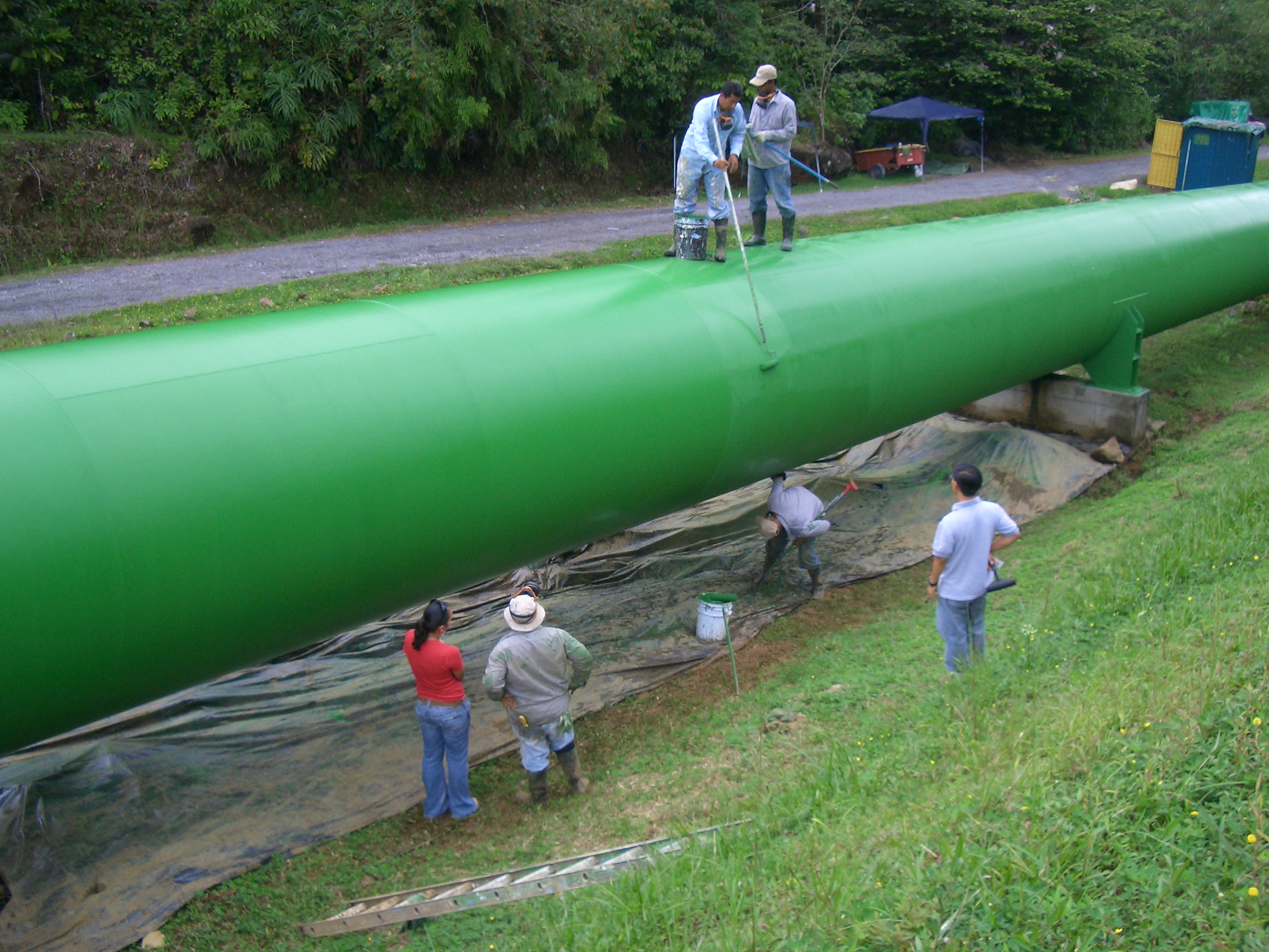Gas and oil pipeline